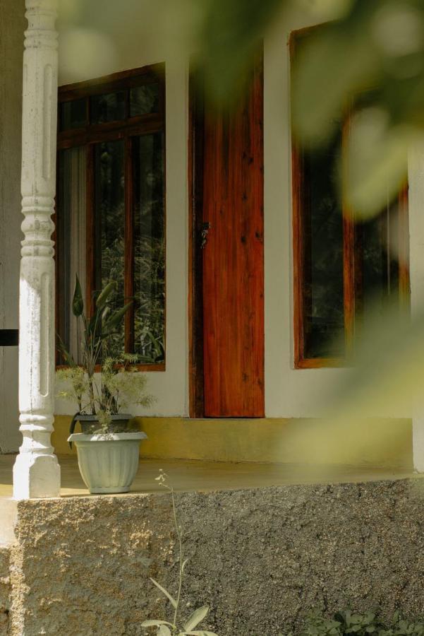 Kurumba Hostel Ела Екстериор снимка